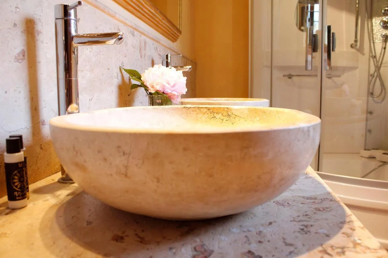 Casa Loretta, Your Luxurious Getaway With Stunning Views Nievole 0*,