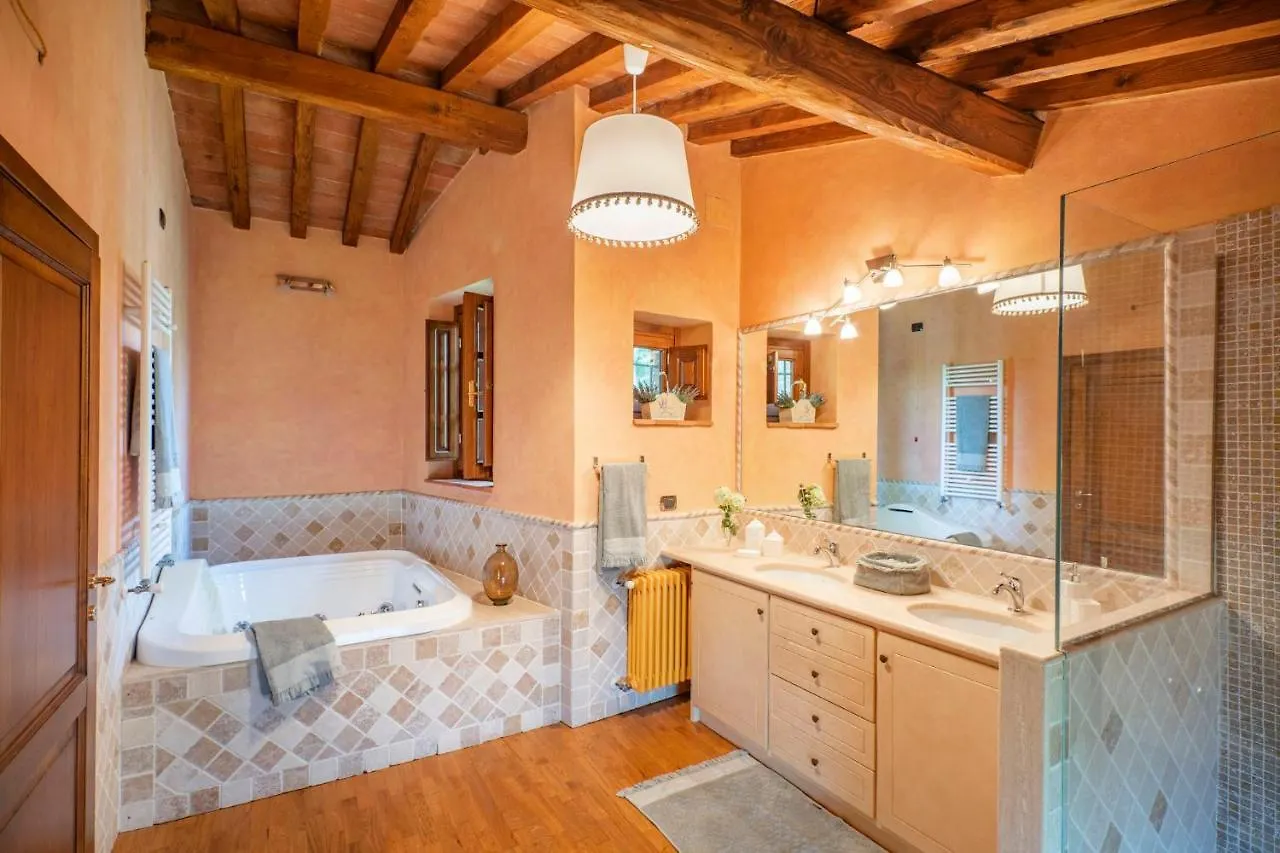 Vila Casa Loretta, Your Luxurious Getaway With Stunning Views Nievole Itálie