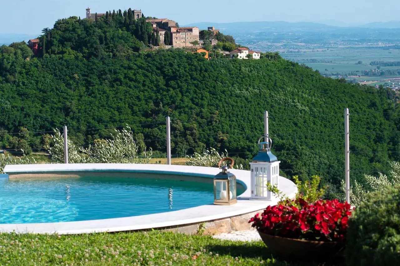 Casa Loretta, Your Luxurious Getaway With Stunning Views Nievole 0*,